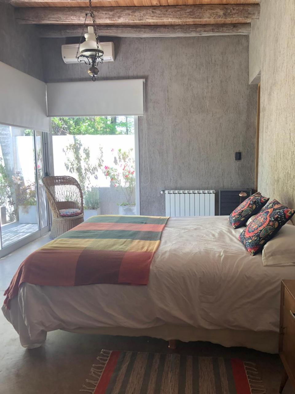 Casa Los Cerezos En Chacras De Coria Chacras de Coria Exterior foto